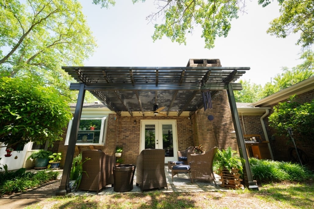 Aria Bronze backyard
